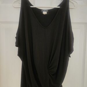 VENUS Black Twist Detail Top